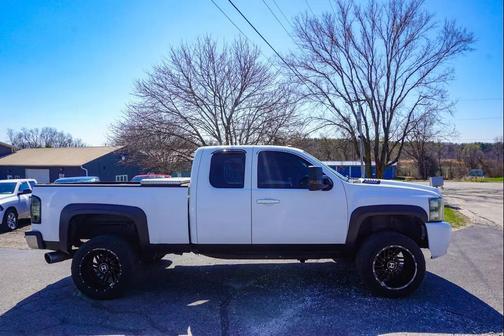 Summit White 2007 Chevrolet Silverado 2500 LT2 H/D Extended Cab