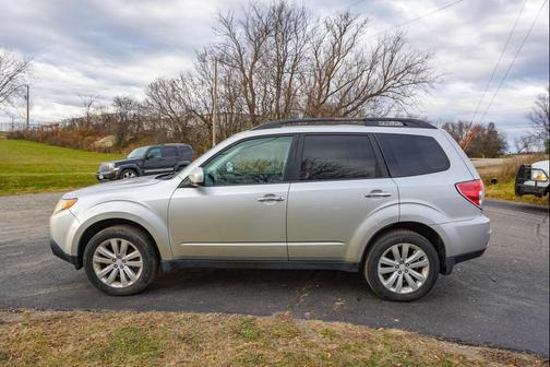 2011 Subaru Forester 2.5 X Premium