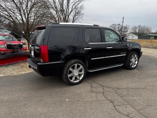 2007 Cadillac Escalade Base