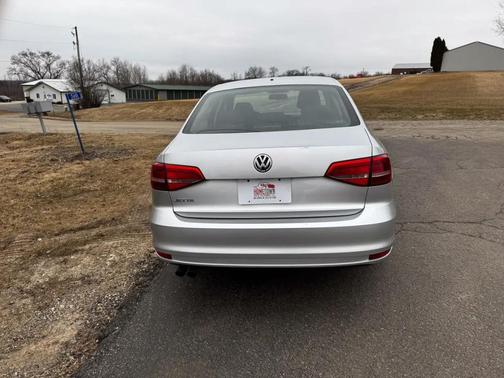 2015 Volkswagen Jetta 2.0L S