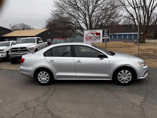 2015 Volkswagen Jetta 2.0L S
