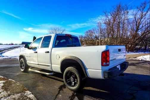 2004 Dodge Ram 1500 ST Quad Cab