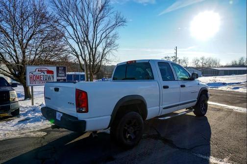 2004 Dodge Ram 1500 ST Quad Cab
