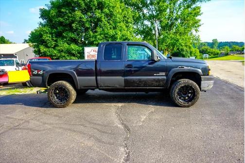 2005 Chevrolet Silverado 2500 LS H/D Extended Cab