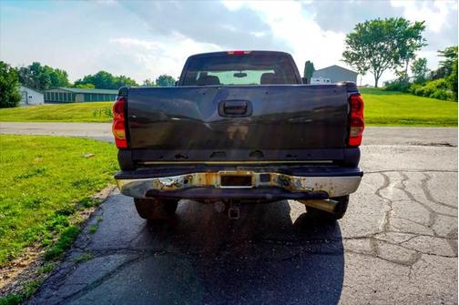 2005 Chevrolet Silverado 2500 LS H/D Extended Cab