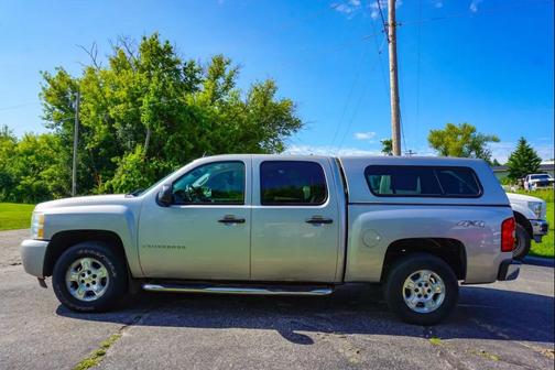 Silver Birch Metallic 2009 Chevrolet Silverado 1500 LT Crew Cab