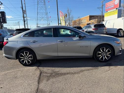 2023 Chevrolet Malibu FWD RS