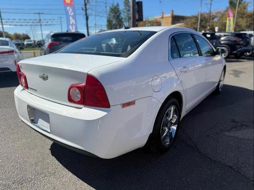 2011 Chevrolet Malibu 2LT