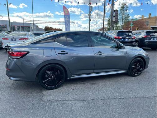 2022 Nissan Sentra SR