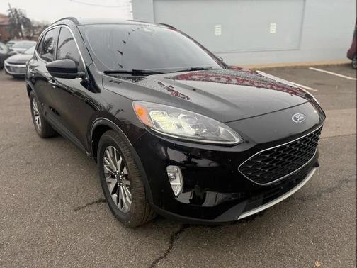 2021 Ford Escape Titanium