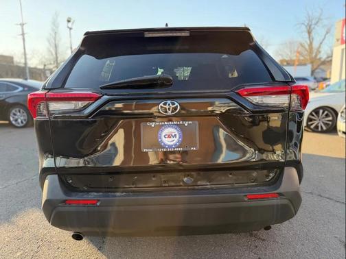 2019 Toyota RAV4 LE