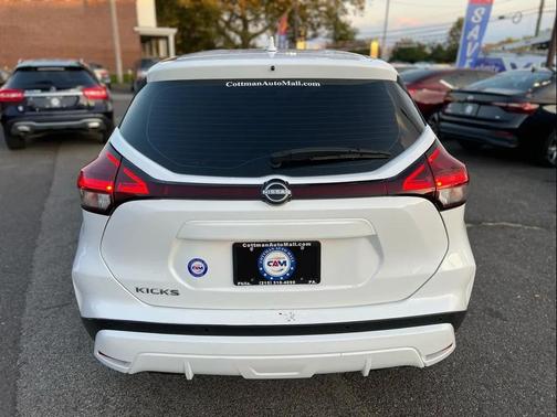 2023 Nissan Kicks S