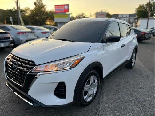 2023 Nissan Kicks S
