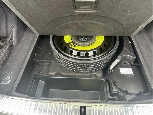 2021 Audi e-tron Premium Plus