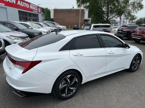 2021 Hyundai ELANTRA Limited