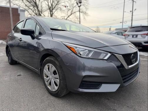 2020 Nissan Versa 1.6 S