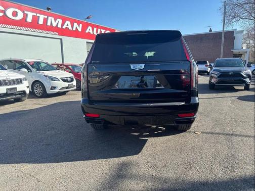 2023 Cadillac Escalade Sport Platinum