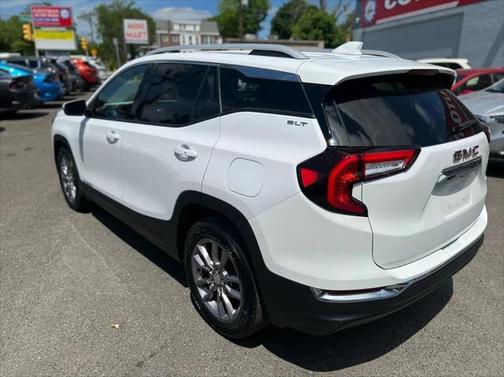 2022 GMC Terrain SLT
