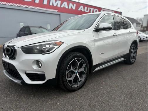 White 2018 BMW X1 sDrive28i