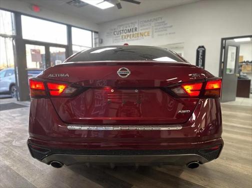 2021 Nissan Altima SR Intelligent AWD