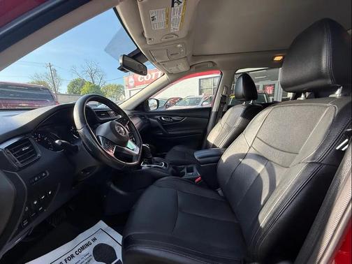 2020 Nissan Rogue SL