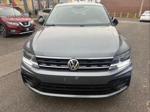 2021 Volkswagen Tiguan 2.0T SE R-Line Black