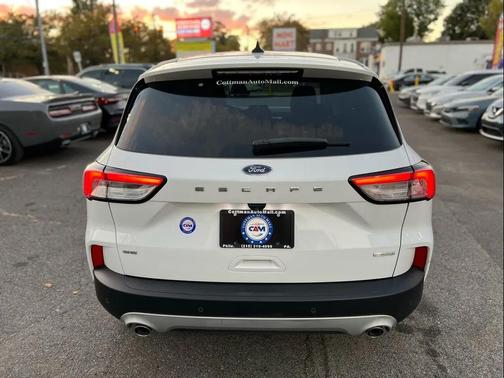 2020 Ford Escape SE