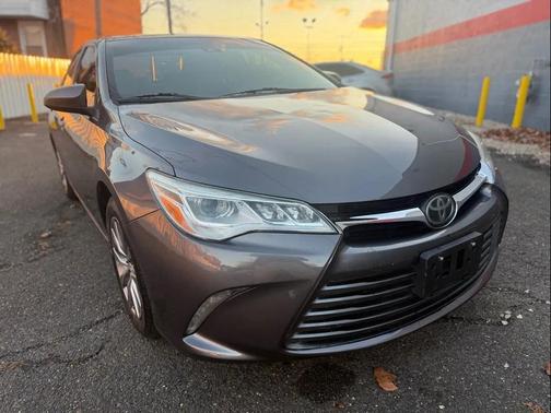 2016 Toyota Camry XLE