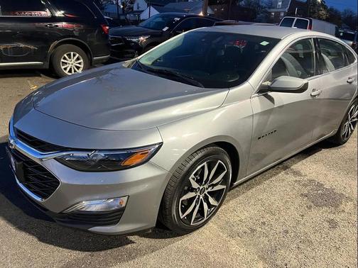 2023 Chevrolet Malibu FWD RS