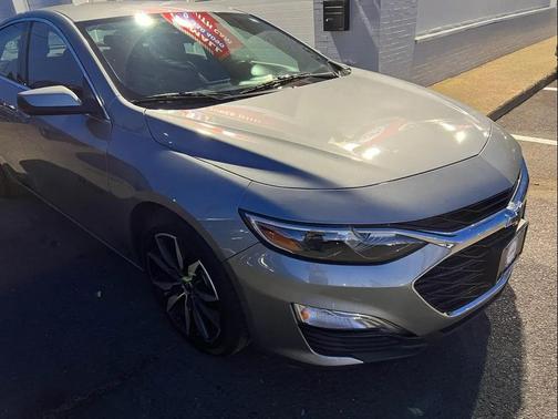 2023 Chevrolet Malibu FWD RS