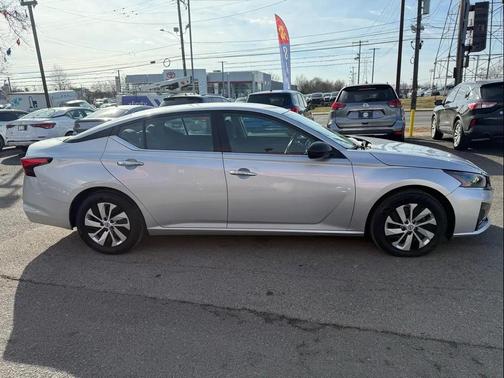 2024 Nissan Altima S FWD