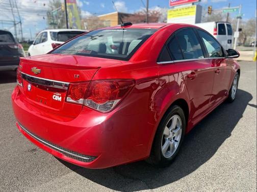 Red 2015 Chevrolet Cruze 1LT