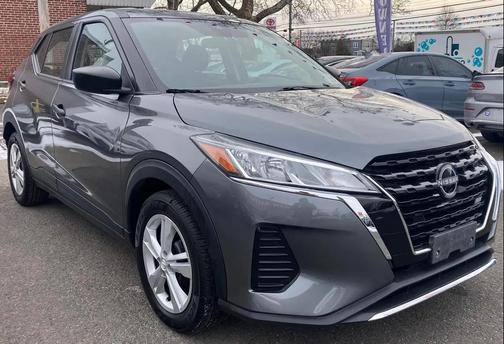 2023 Nissan Kicks S