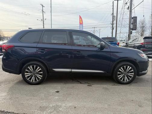 2020 Mitsubishi Outlander ES