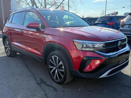 2024 Volkswagen Taos 1.5T SE