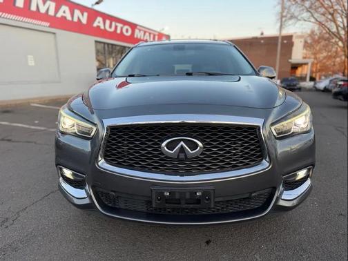 2017 INFINITI QX60 Base