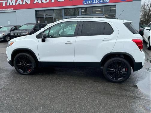 White 2021 Chevrolet Trax LT
