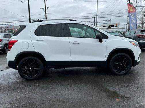 White 2021 Chevrolet Trax LT
