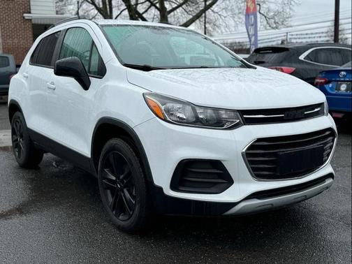 White 2021 Chevrolet Trax LT