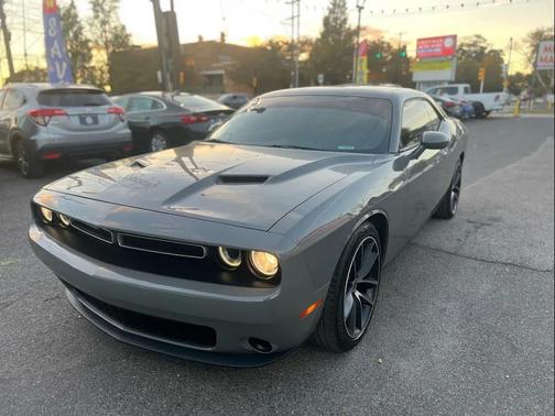 2018 Dodge Challenger SXT
