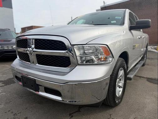 2017 RAM 1500 SLT