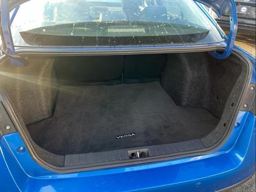 2021 Nissan Versa 1.6 SV