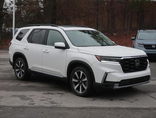 2025 Honda Pilot Touring 8-Passenger