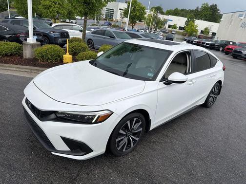Platinum White Pearl 2024 Honda Civic EX-L