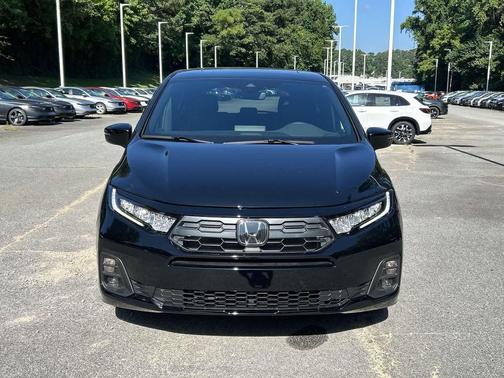 Crystal Black Pearl 2026 Honda Odyssey Sport-L