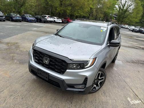 Lunar Silver Metallic 2022 Honda Passport AWD Elite
