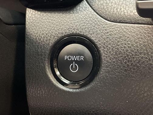 Ice Cap 2025 Toyota Camry SE