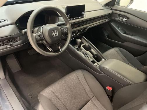 2025 Honda Accord LX 1.5T