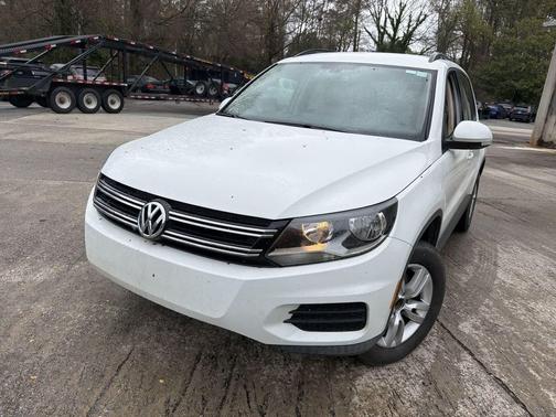 2016 Volkswagen Tiguan S