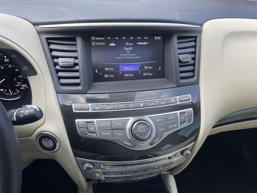 2017 INFINITI QX60 Base